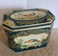 Vintage huntley palmers for sale Vintage huntley palmers for sale  STRATFORD-UPON-AVON