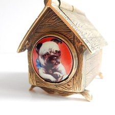 Pug de latão esmaltado canil casa de cachorro Vesta Match cofre rapé, usado comprar usado  Enviando para Brazil