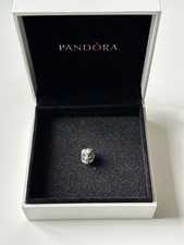 Disney pandora charm usato  Italia