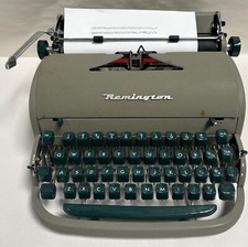 Máquina de escrever manual portátil vintage Remington Rand com chaves verdes (A20) comprar usado  Enviando para Brazil