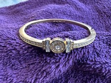Givenchy bracciale sottile usato  Spedire a Italy