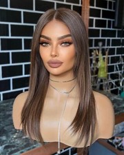 Chocolate brown wig d'occasion  Expédié en Belgium