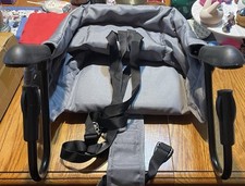 Cadeira alta portátil anexa à mesa compacta vai em sua própria bolsa bebê cadeira alta comprar usado  Enviando para Brazil