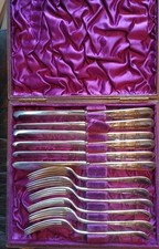 Coffret fourchettes couteaux d'occasion  Pontorson