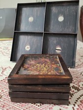 conjunto 4 porta-copos bordados de seda e suporte de exibição vertical estilo cavalete, usado comprar usado  Enviando para Brazil