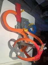 Hot Wheels 2015 Spin Storm conjunto motorizado de corrida e colisão CDL45 da Mattel comprar usado  Enviando para Brazil