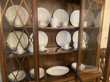 China place settings for sale  Bloomfield Hills