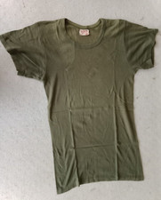 Maillot vetement tee d'occasion  Cosne-Cours-sur-Loire
