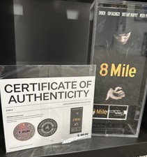 Eminem firmato miglia usato  Spedire a Italy
