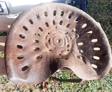 Vend siege tracteur d'occasion  Beaurepaire