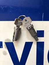 Usado, OEM 3277121 VOLVO 340 360 343 2 cylindres de serrure avec 2 clés NOS comprar usado  Enviando para Brazil