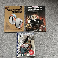Paquete de 3 libros de partituras para acordeón, flauta, piano (guitarra) segunda mano  Embacar hacia Mexico