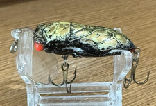 RARO!! Isca de pesca Arbogast Hocus Locust Cicada - G30-206 preta e dourada comprar usado  Enviando para Brazil