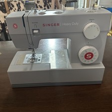 Singer 4423 heavy for sale  Sunbury