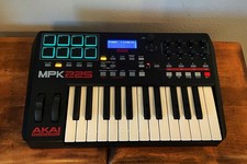 Akai mpk professional d'occasion  Expédié en Belgium