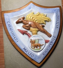 Crest ceramica carabinieri usato  Imola