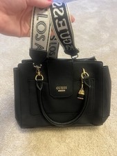 Guess black handbag for sale Guess black handbag for sale  SUTTON-IN-ASHFIELD