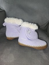 snow boots 5 old for sale snow boots 5 old for sale Chester