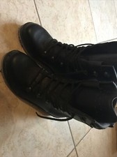 Scarpe anfibi uomo usato  Lacco Ameno