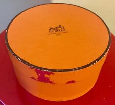 Hermes boite ronde d'occasion  Saint-Aubin-du-Cormier