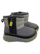 Ugg bottes neige d'occasion  Expédié en France