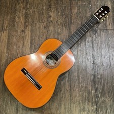 Chitarra classica ichiyanagi usato  Spedire a Italy