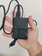 Carica batteria sony usato  Castellaneta