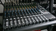 Mackie vlz4 1642 for sale  LONDON