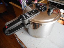 Autocuiseur cocotte sensor d'occasion  Thourotte