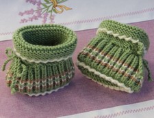 Babyschuhe gestrickt grün gebraucht kaufen  St. Egidien