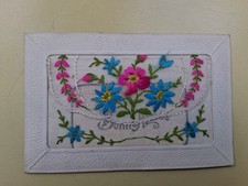 Carte postale brodée d'occasion  Montrouge