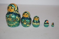 Conjunto de 5 bonecas russas vintage de aninhamento de madeira pintadas à mão Matrioska 2,75 de altura comprar usado Conjunto de 5 bonecas russas vintage de aninhamento de madeira pintadas à mão Matrioska 2,75 de altura comprar usado  Enviando para Brazil