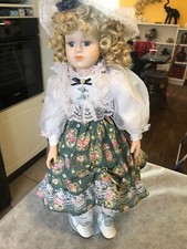 Ancienne poupee porcelaine d'occasion  Château-Thierry