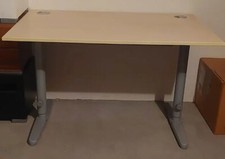 Schreibtisch 120 höhenverstel gebraucht kaufen  Neuss
