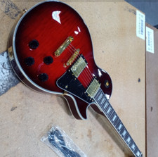 Red electric guitar for sale  Fontana