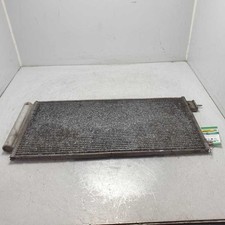 8a9470000 condensatore clima usato  Mineo