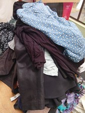 Lot revendeur vêtements d'occasion  Mirebeau