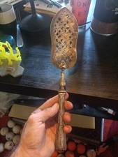 Pelle tarte ancienne d'occasion  Les Vans