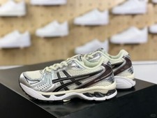 Scarpe corsa sneaker usato  Rho
