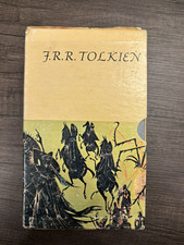 Usado, Vintage Senhor dos Anéis 1975 Box Set Methien Canadá J.R.R. Conjunto de 3 livros Tolkien comprar usado  Enviando para Brazil