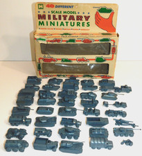 De colección MPC Adolescentes Segunda Guerra Mundial Vehículos Militares Tanques Camiones Otros Plástico Azul y CAJA segunda mano  Embacar hacia Mexico