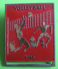 VOLEIBOL - 1966 DESCONHECIDO GRANDE EMBLEMA OFICIAL. TAMANHO 40x50 mm comprar usado  Enviando para Brazil