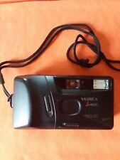 Macchina fotografica yashica usato  Vignate
