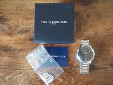 Tommy hilfiger armbanduhr gebraucht kaufen  Chemnitz
