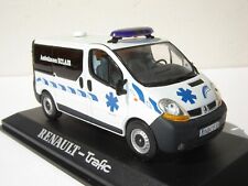 Renault trafic ambulance d'occasion  Fraisses