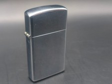 Isqueiro vintage Zippo Slim década de 1980 cromado polido feito nos EUA funciona comprar usado Isqueiro vintage Zippo Slim década de 1980 cromado polido feito nos EUA funciona comprar usado  Enviando para Brazil