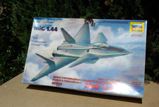 Zvezda avion mig d'occasion  France