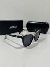 Chanel regular fit d'occasion  Expédié en Belgium