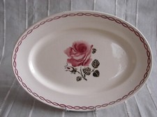 Joli plat ovale d'occasion  Arras