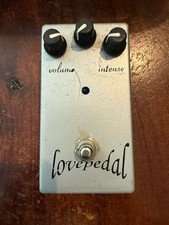 Pedal de guitarra Lovepedal Fuzz efeitos de distorção 100% testado e estado de funcionamento comprar usado Pedal de guitarra Lovepedal Fuzz efeitos de distorção 100% testado e estado de funcionamento comprar usado  Enviando para Brazil
